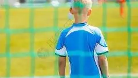 “曼联老特拉福德一场演唱会失良机，错失巨额收益”